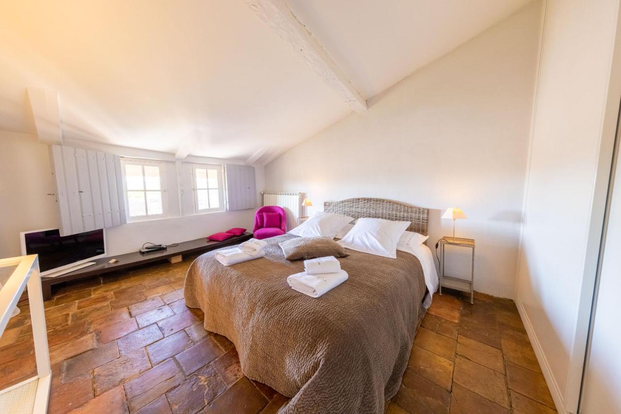 Monte Arena Chambre D'Hotes Montaren-et-Saint-Médiers Eksteriør bilde